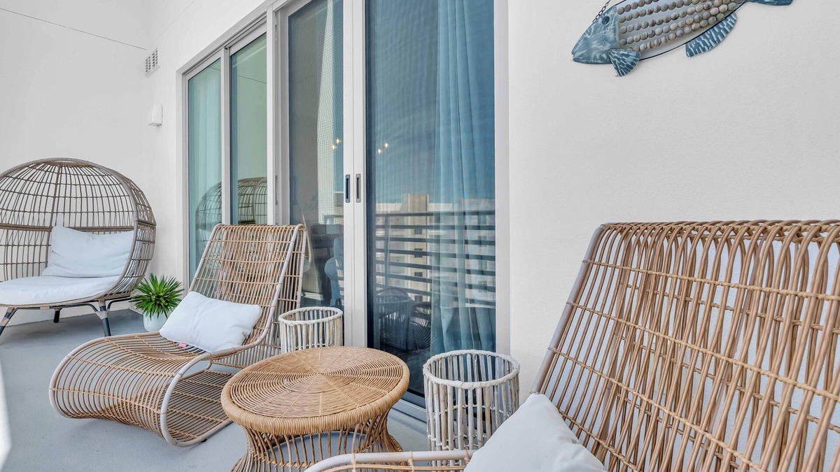 North Trail Condo | Sunset View Condo 1mile from Downtown Sarasota Internal name: Condo