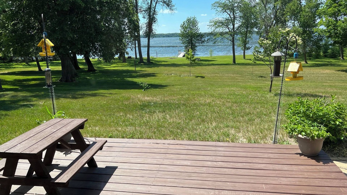 Richville House | Sunset Views, 330 ft of Sand Bottom Beach & Huge Lawn on Hidden Gem Walker Lake