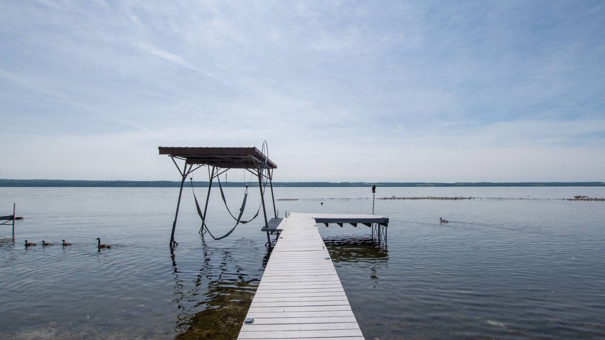 Town of Ledyard House | Sunsets and Wine: "Cayuga Lake - East Side Beauty in Aurora!"