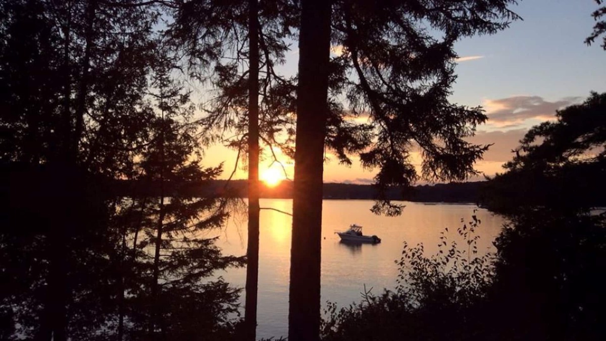 Sebascodegan Island Cottage | Sunsets over Quahog Bay - rustic setting, peace and quiet