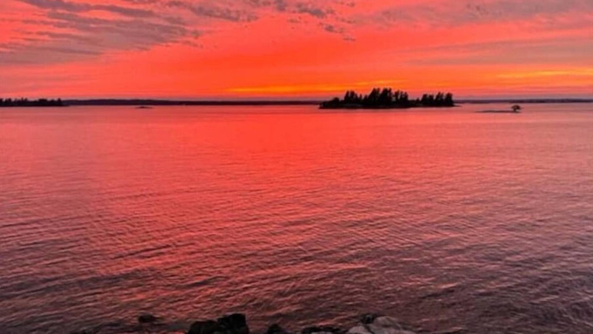 Alexandria Bay Cottage | Sunsets, Ships and Islands