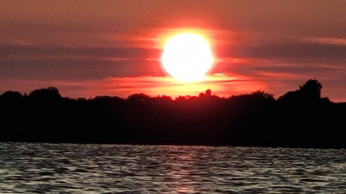 Valentia House | SUNSETS TO DIE FOR