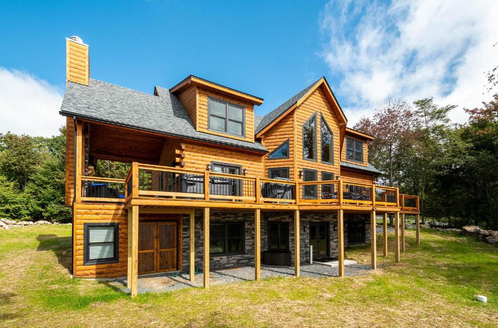 McHenry House | Sunshine Chalet