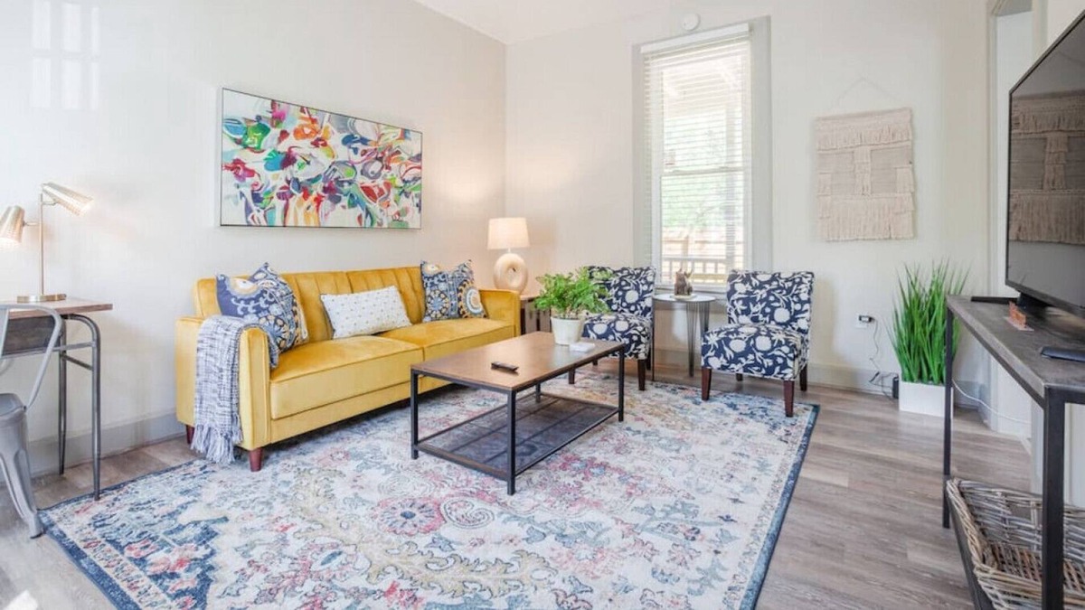 Cincinnati House | Sunshine Cottage 10min to Downtown & Nature Trails
