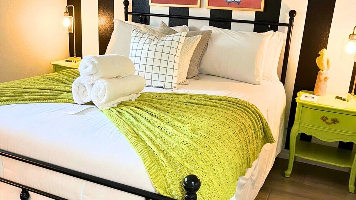 Edgewood House | Sunshine Haven: Poolside Bliss, Disney, Game Room