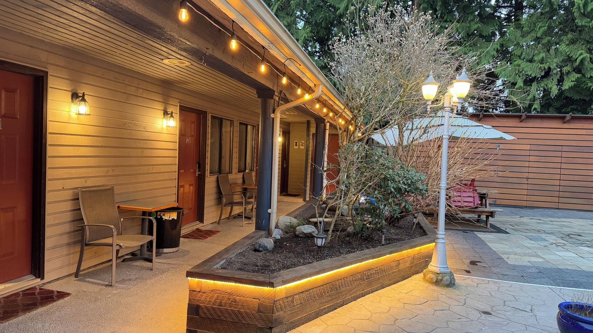 Gibsons Hotel | Sunshine Lodge