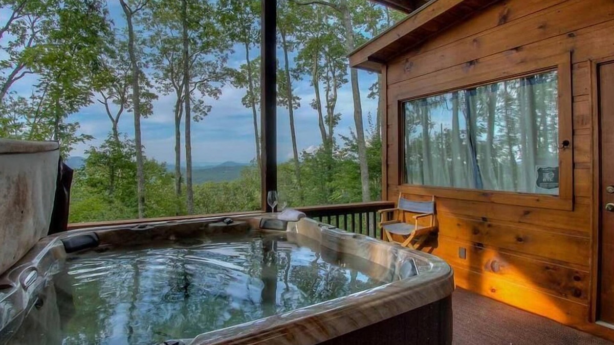 Morganton Cabin | Sunshine Mountain- Screened Deck | Great Outdoor Amenities | Master on Main
