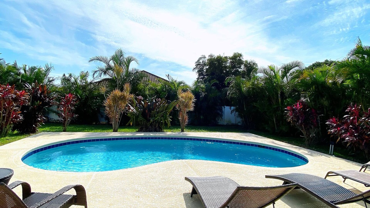 Bradenton House | Sunshine Retreat with heated Saltwater pool. Minutes to gulf beaches and IMG