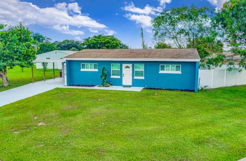Hunt Club House | Sunshine Villa - with Private Pool