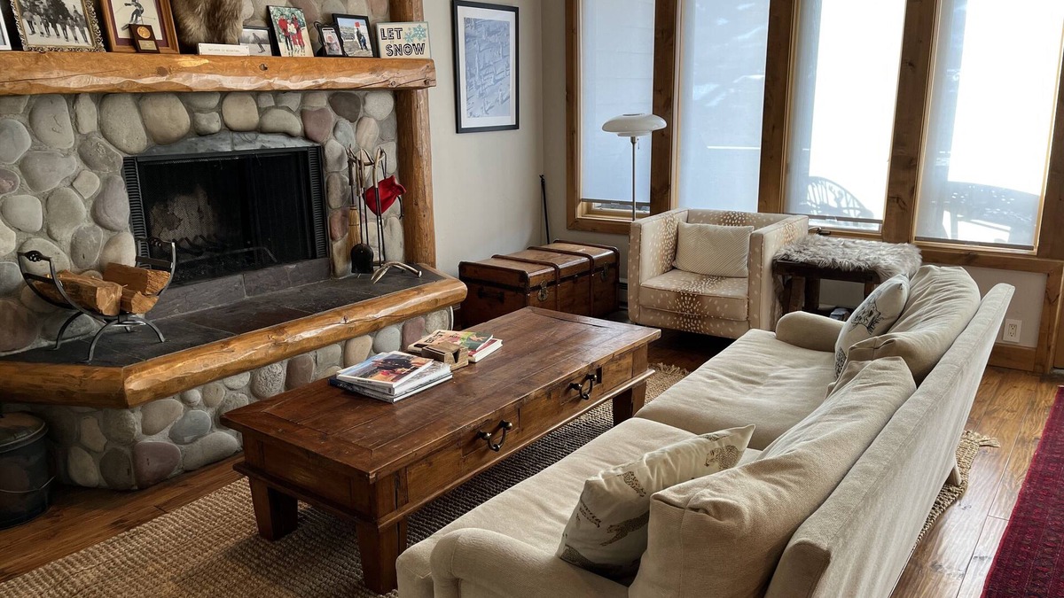 Vail Condo | SunVail Condos 32A - Gorgeous Condo Heated pool, hot tubs, Steps to Lionshead