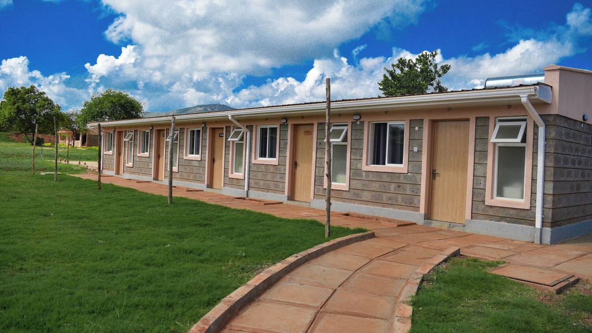 Makueni Bed & Breakfast | Supastop