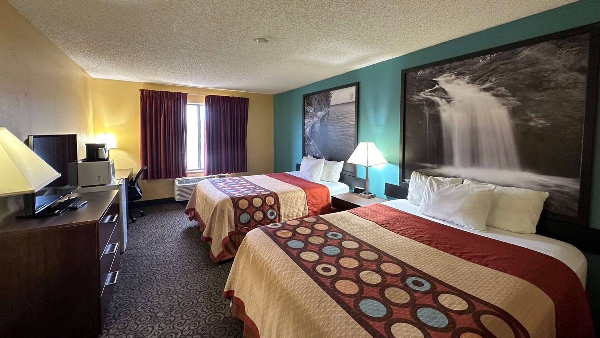 Appleton Hotel | Super 8 by Wyndham Appleton