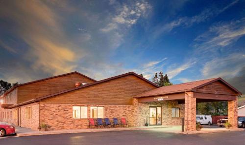 Ashland Hotel | Super 8 by Wyndham Ashland