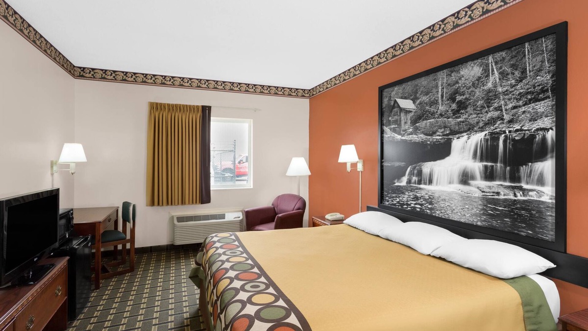 Athens Hotel | Super 8 by Wyndham Athens