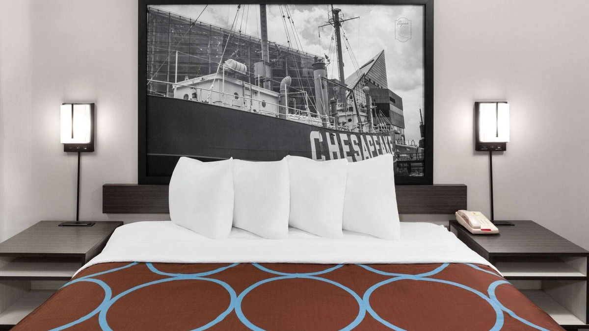 Woodlawn Hotel | Super 8 By Wyndham Baltimore Northwest