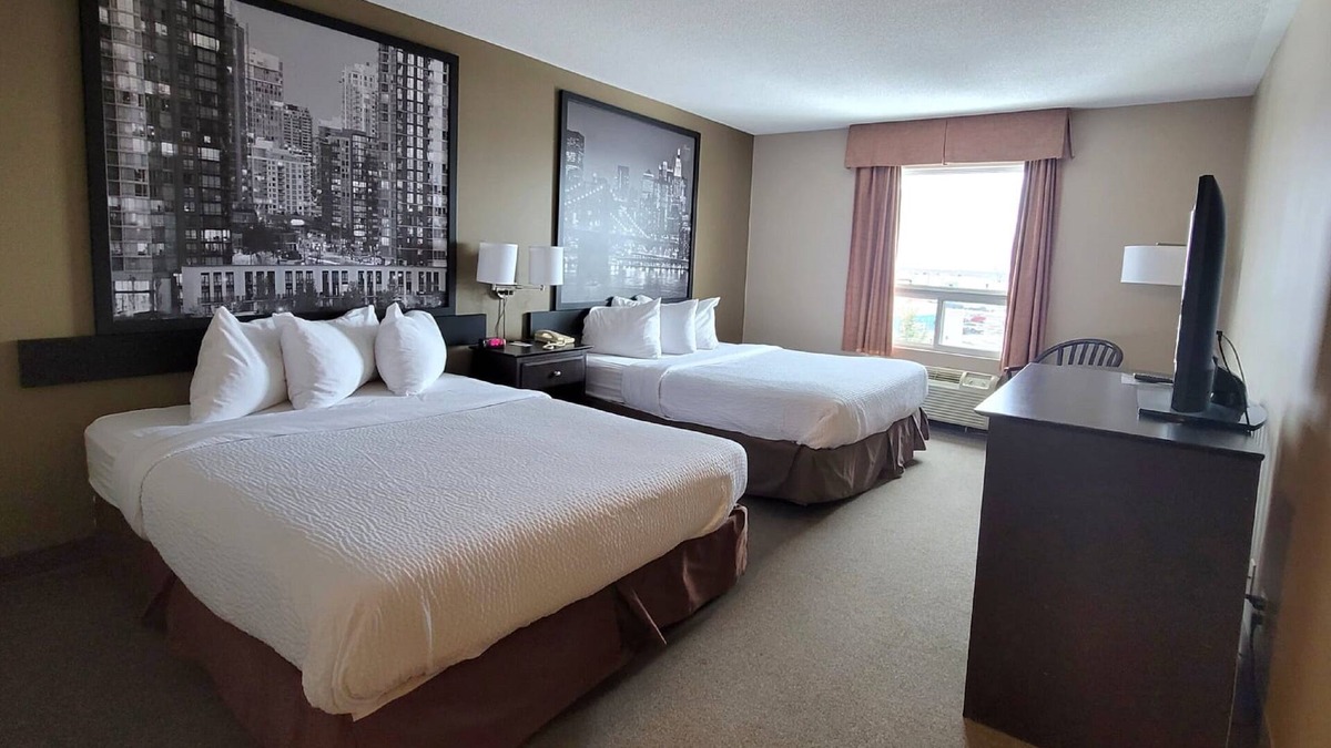 Barrie Hotel | Super 8 by Wyndham Barrie South