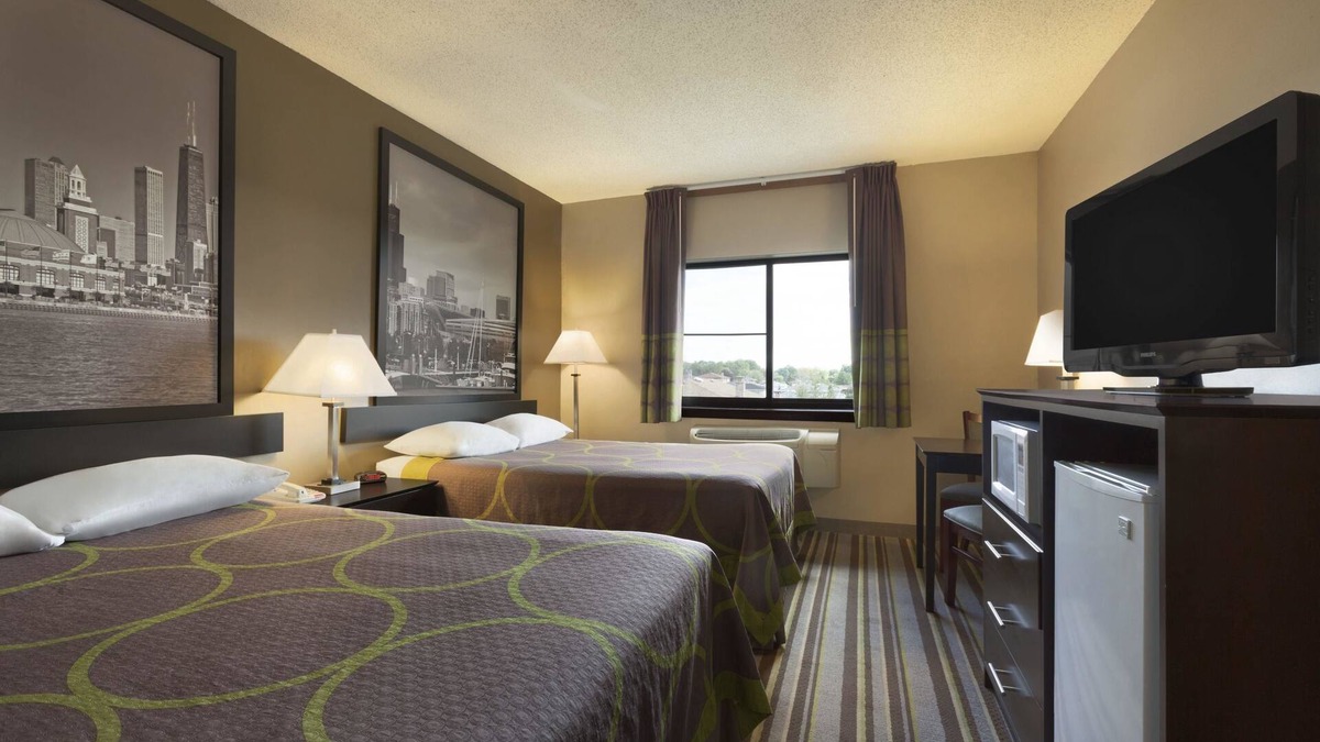 Bridgeview Hotel | Super 8 by Wyndham Bridgeview/Chicago Area
