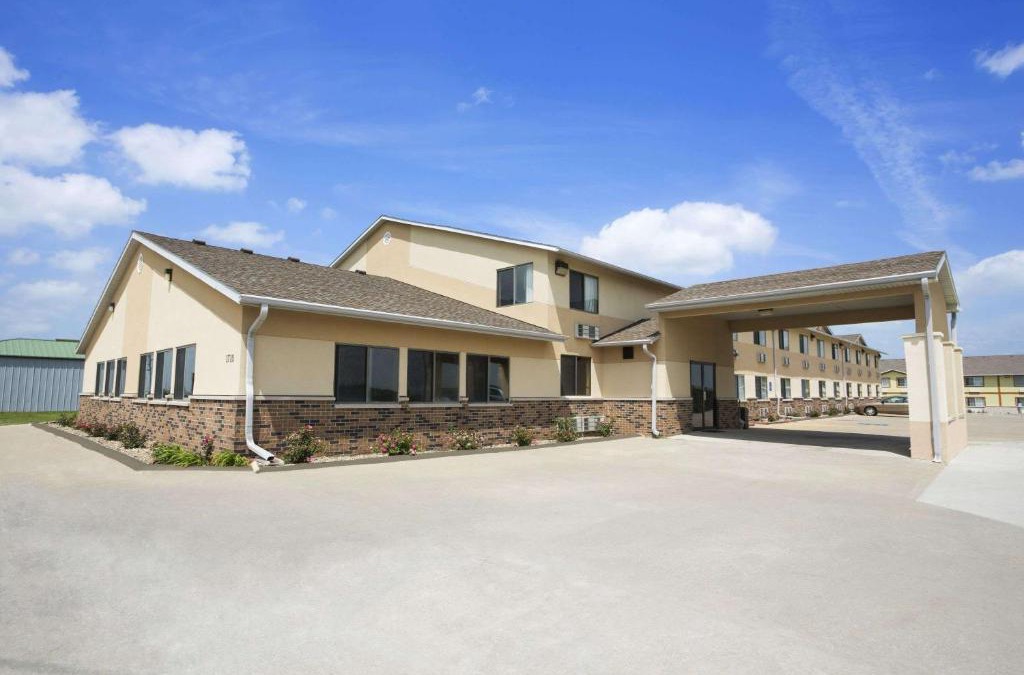 Cameron Hotel | Super 8 by Wyndham Cameron