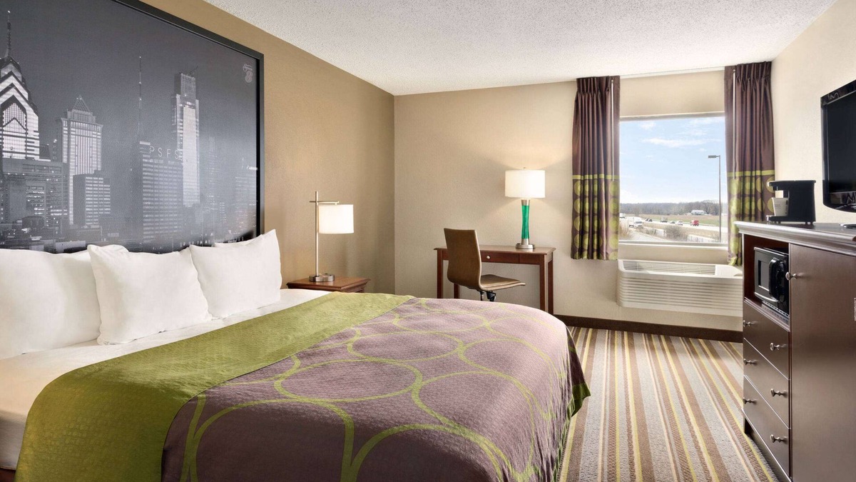 Scotland Hotel | Super 8 by Wyndham Chambersburg I-81