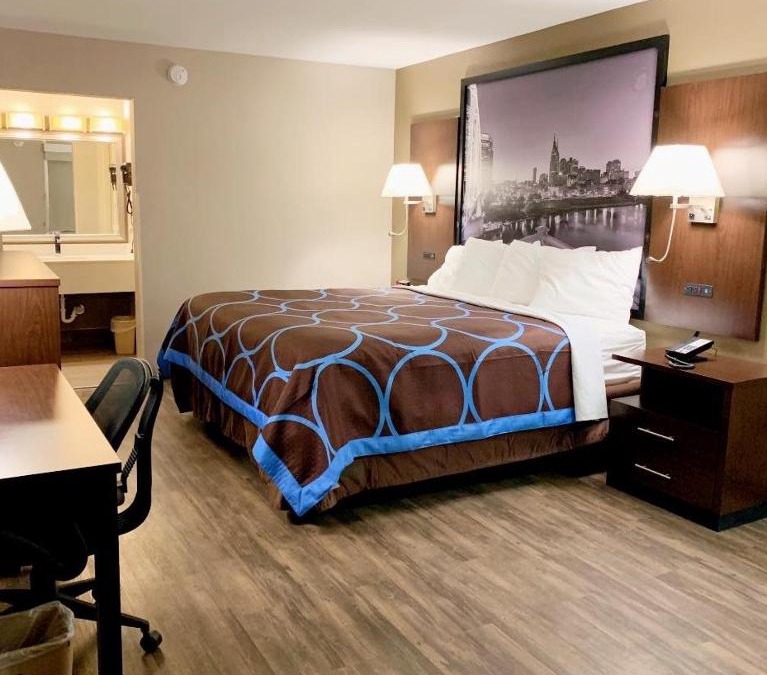 Cookeville Hotel | Super 8 by Wyndham Cookeville, TN