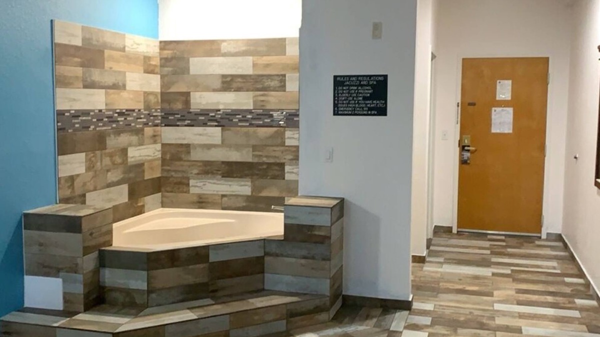Bethune Grant Hotel | Super 8 by Wyndham Daytona Beach