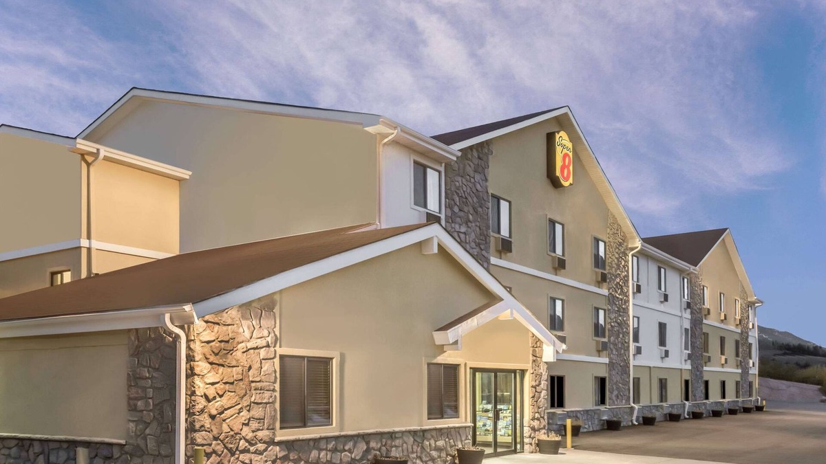 Dillon Hotel | Super 8 by Wyndham Dillon/Breckenridge Area
