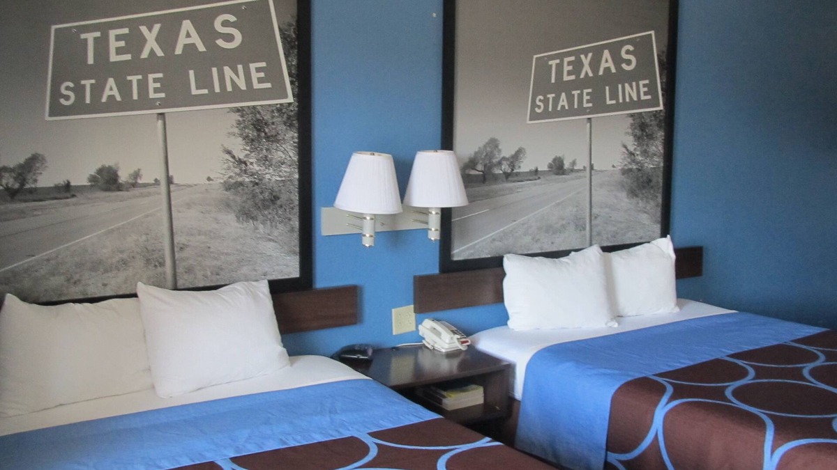Dumas Hotel | Super 8 by Wyndham Dumas TX