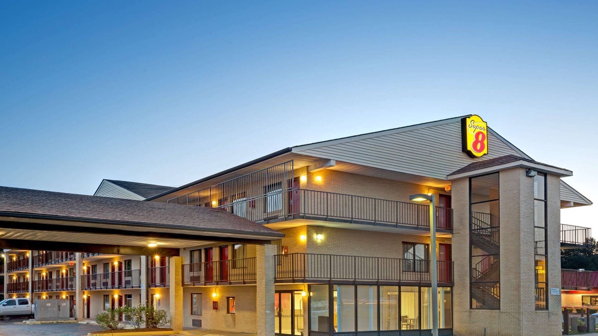 Fredericksburg Hotel | Super 8 by Wyndham Fredericksburg