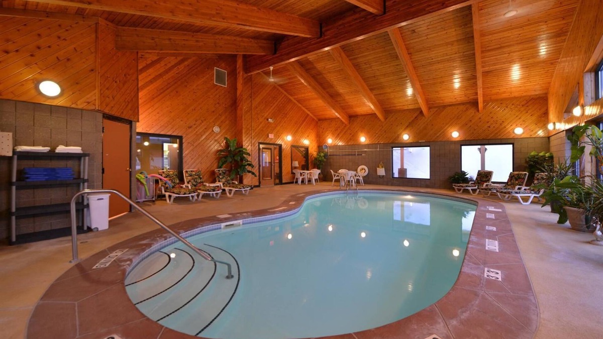 Glenwood Hotel | Super 8 by Wyndham Glenwood