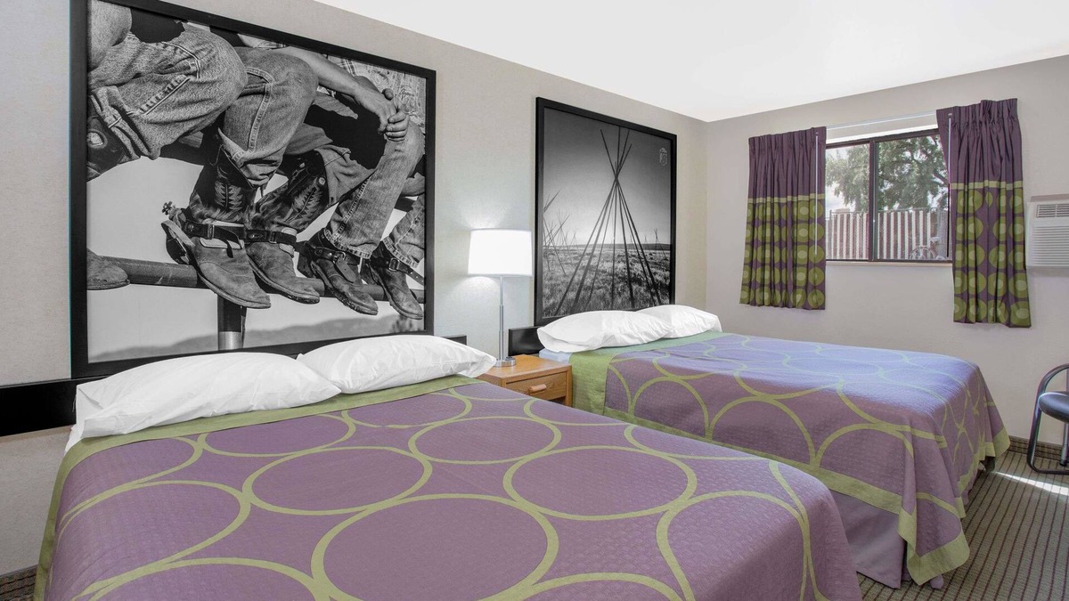 Havre Hotel | Super 8 by Wyndham Havre
