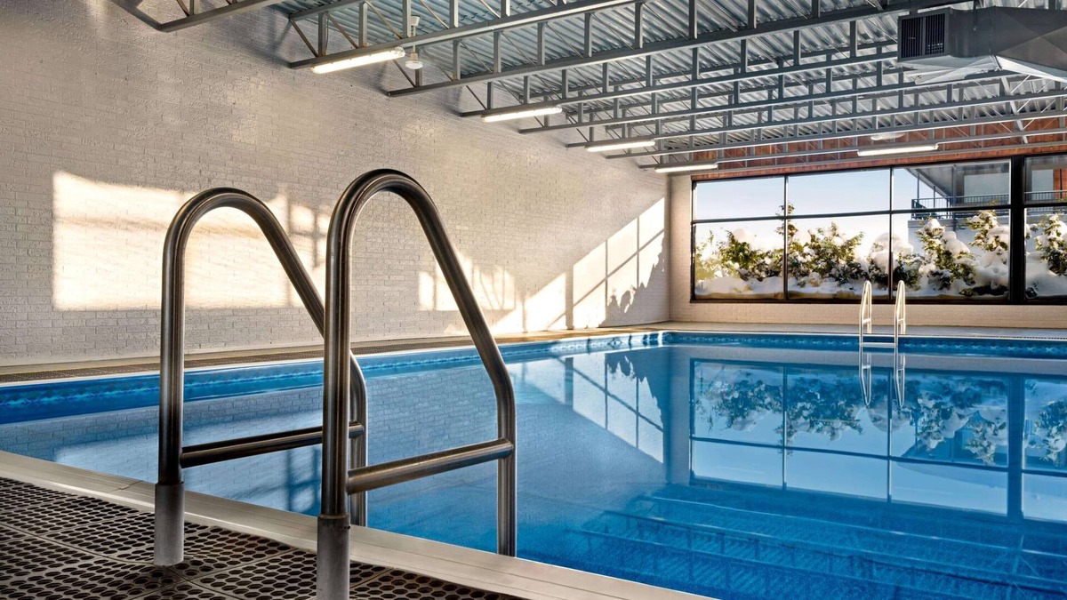 Hearst Hotel | Super 8 by Wyndham Hearst ON