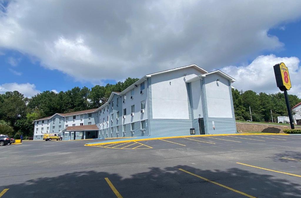Homewood Hotel | Super 8 by Wyndham Homewood Birmingham Area