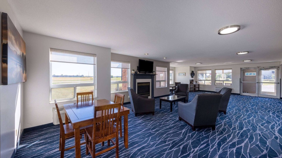 Jackson Hotel | Super 8 by Wyndham Jackson MN