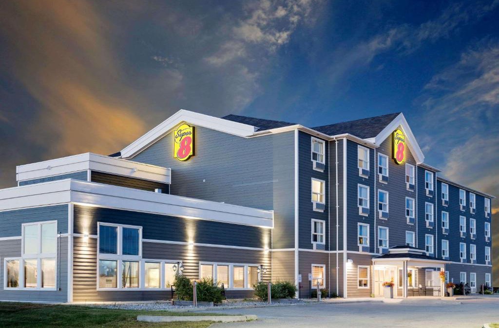 Kapuskasing Hotel | Super 8 by Wyndham Kapuskasing