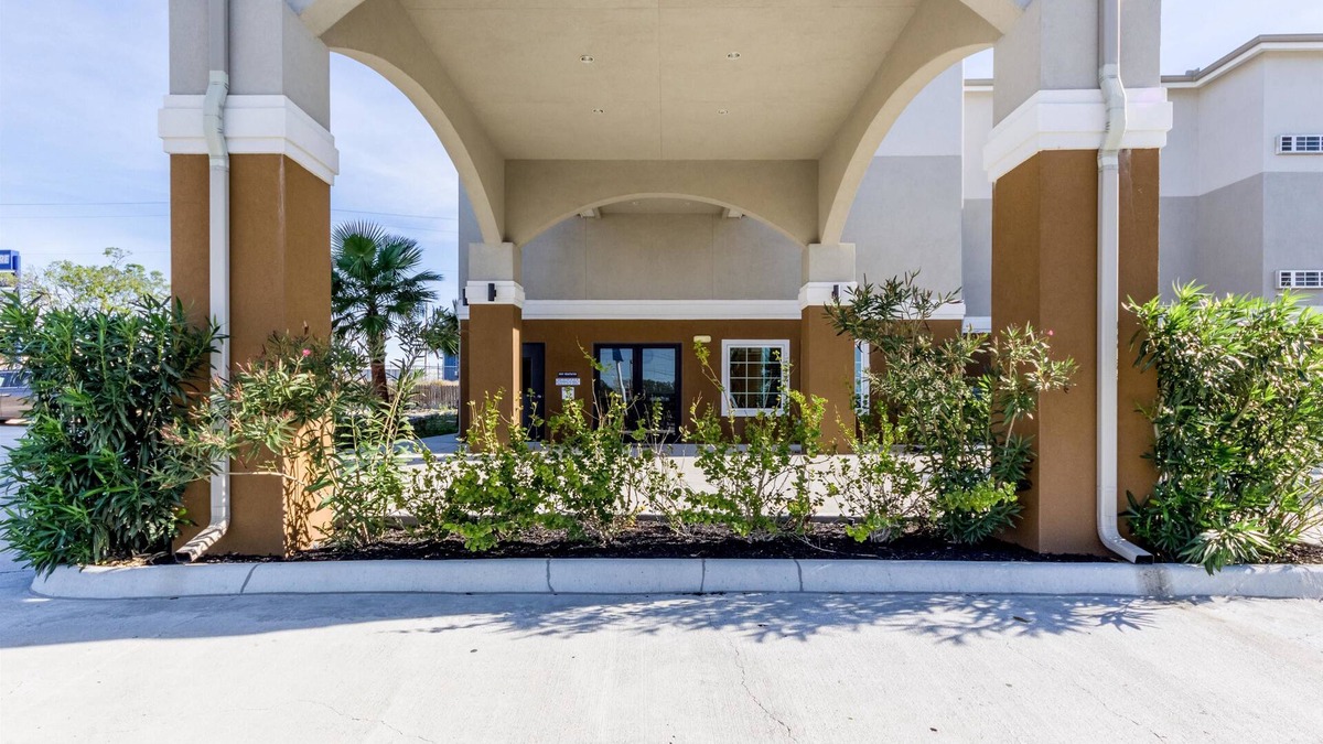 Kenedy Hotel | Super 8 by Wyndham Kenedy
