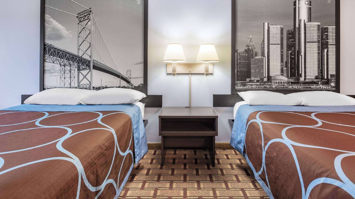 Marysville Hotel | Super 8 by Wyndham Marysville/Port Huron Area