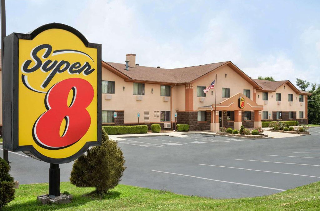 Mayfield Hotel | Super 8 by Wyndham Mayfield