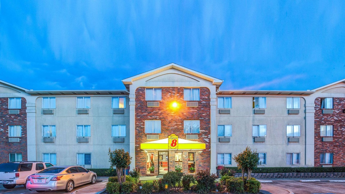 McKinney Hotel | Super 8 by Wyndham McKinney/Plano Area