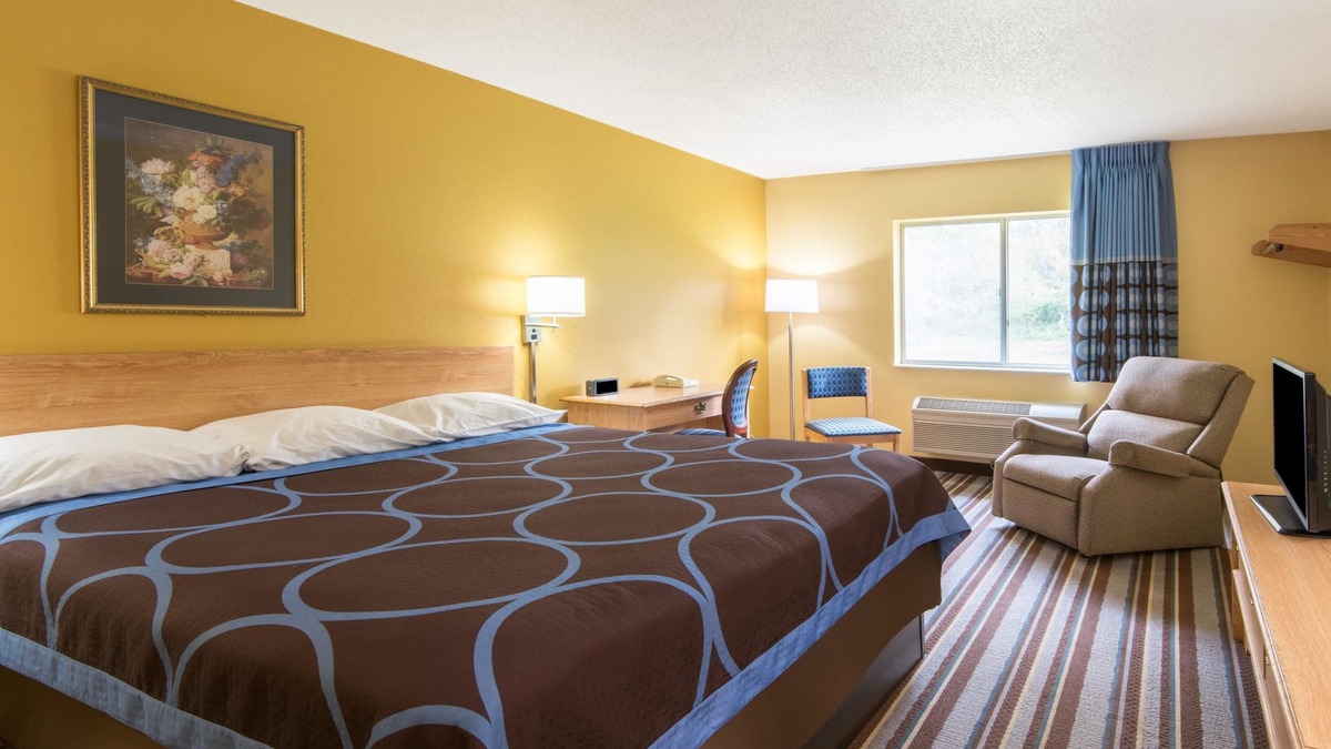 Medina Hotel | Super 8 by Wyndham Medina
