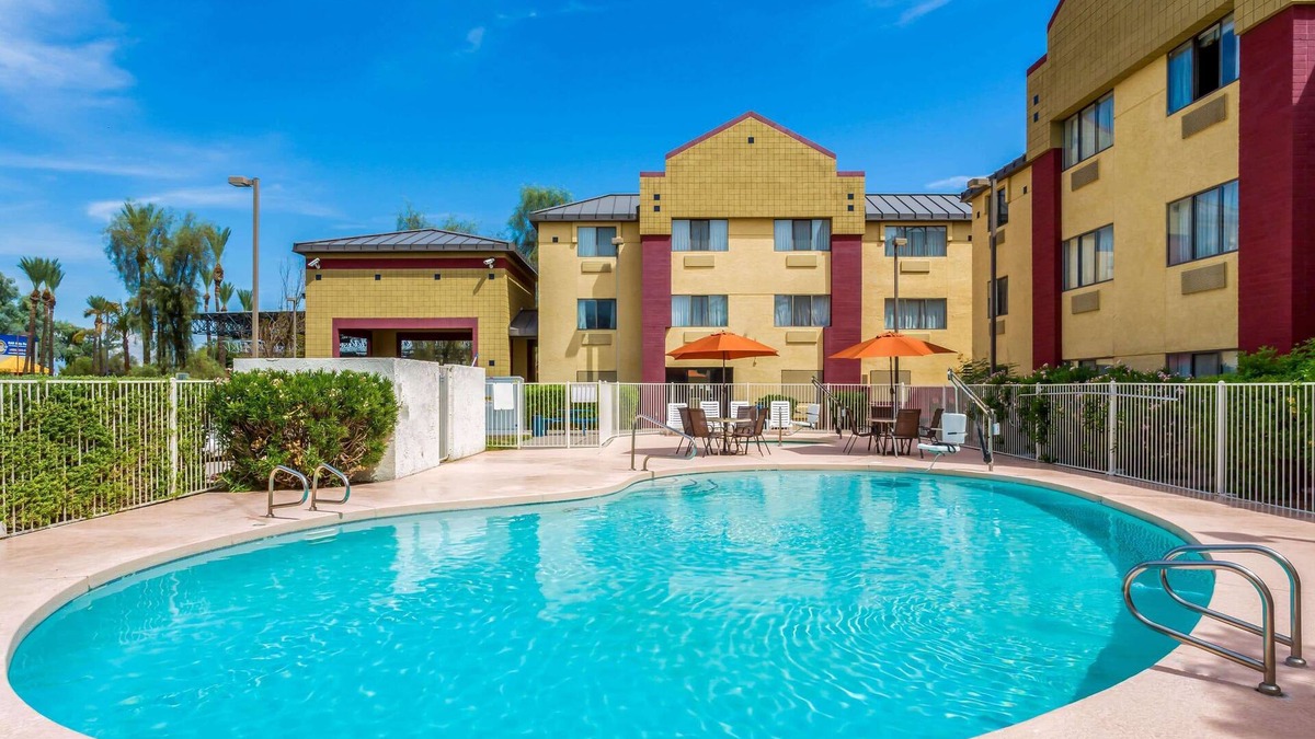 Mesa Hotel | Super 8 by Wyndham - Mesa/Gilbert