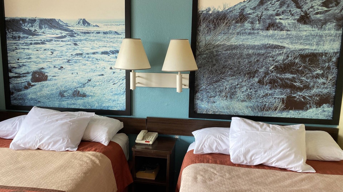 Midwest City Hotel | Super 8 by Wyndham Midwest City OK