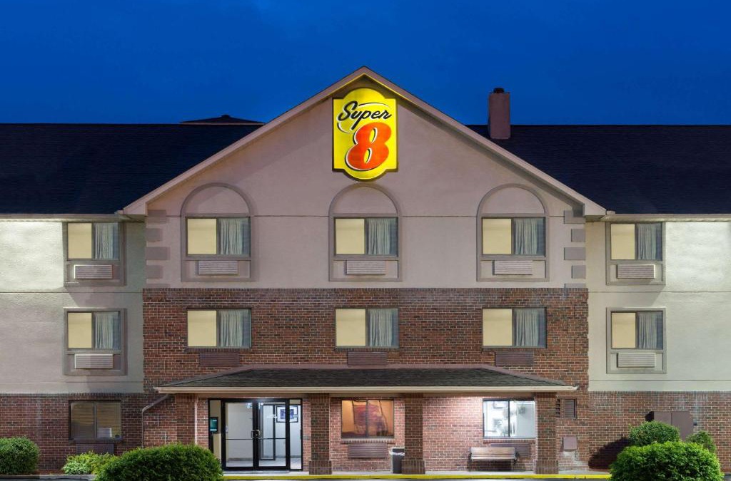 Dellslow Hotel | Super 8 by Wyndham Morgantown