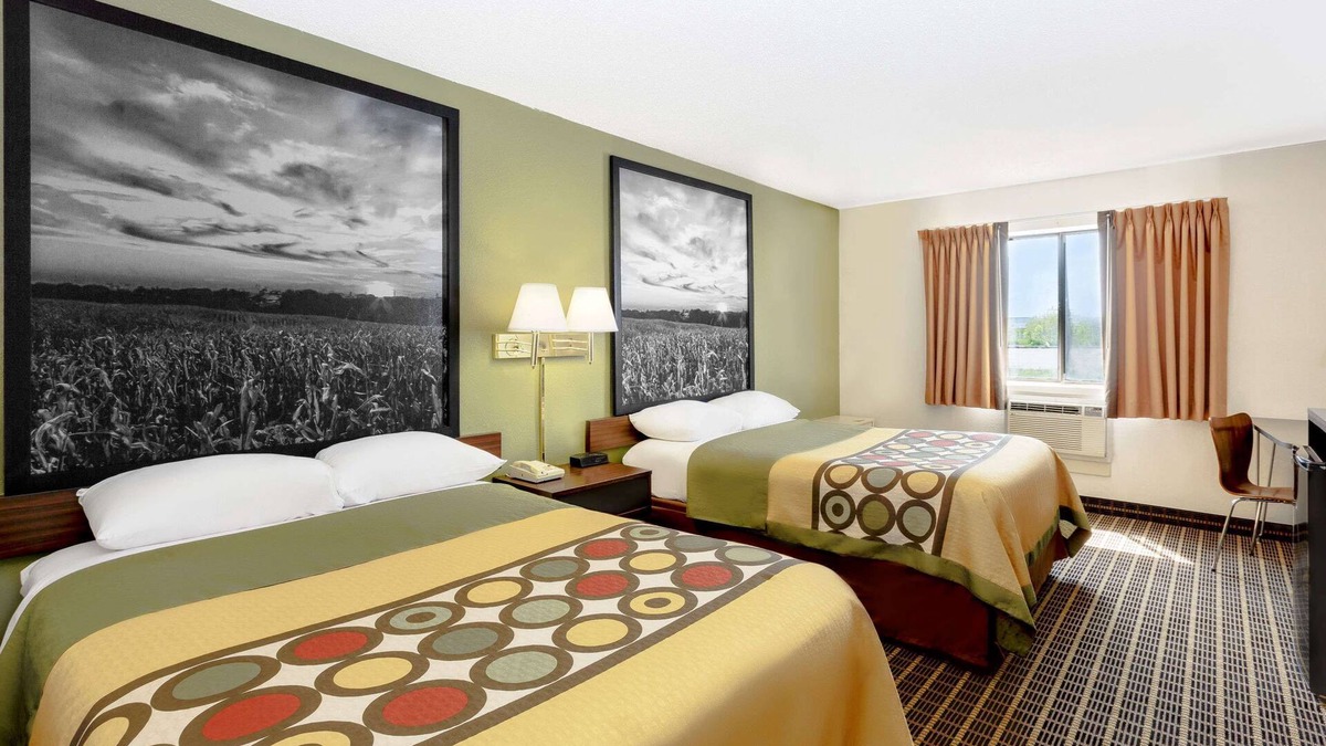 Norfolk Hotel | Super 8 by Wyndham Norfolk