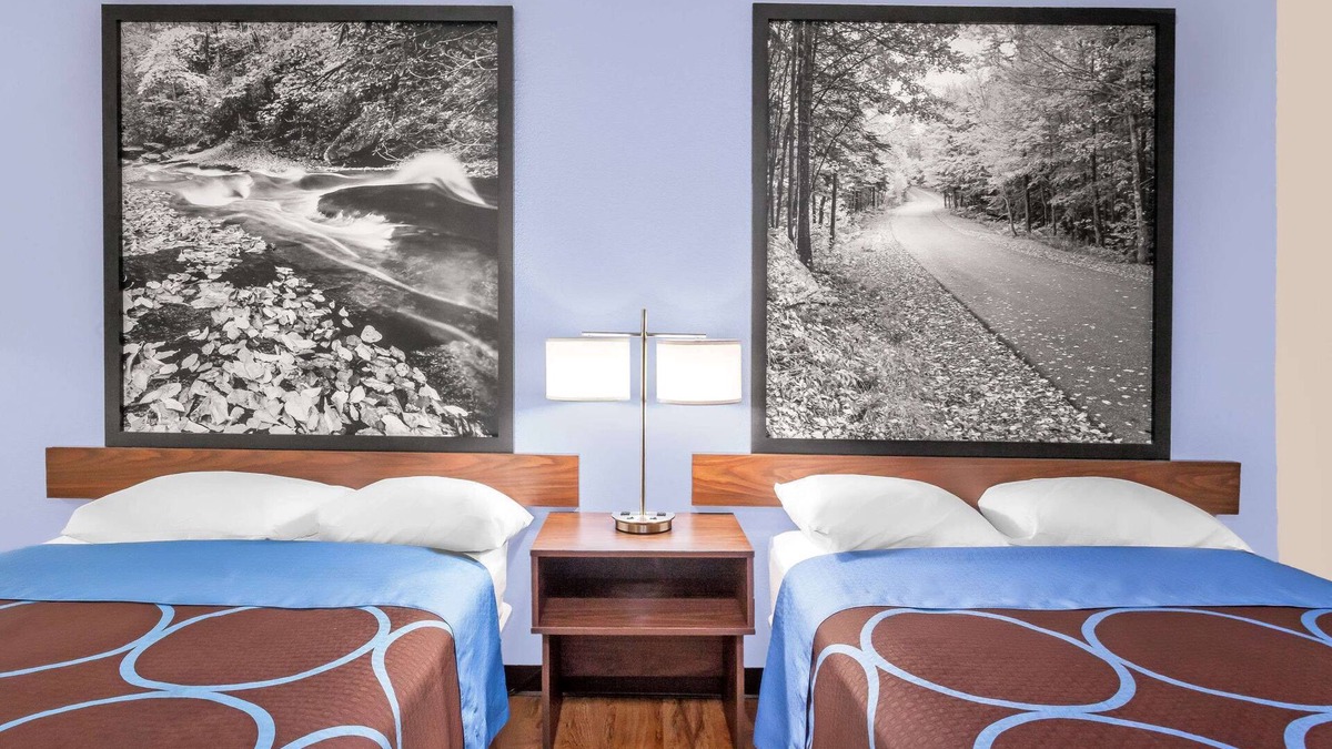 Oneonta Hotel | Super 8 by Wyndham Oneonta/Cooperstown