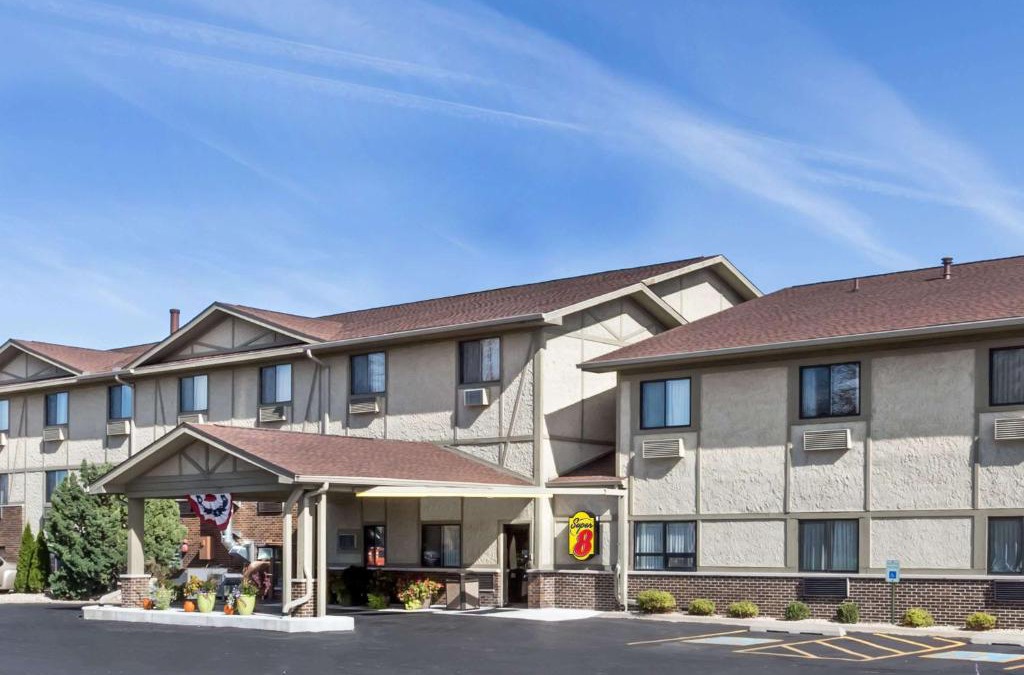 Ottawa Hotel | Super 8 by Wyndham Ottawa Starved Rock