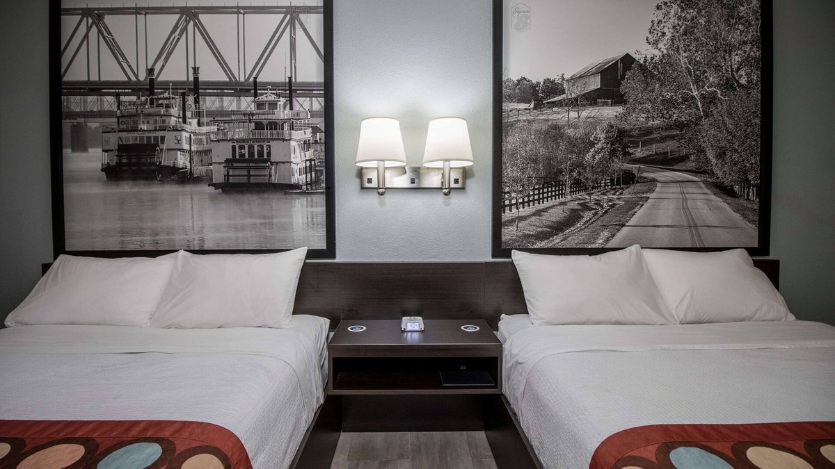 Owensboro Hotel | Super 8 by Wyndham Owensboro