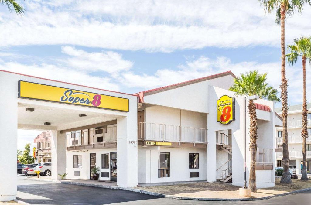 North Mountain Hotel | Super 8 by Wyndham Phoenix Metro North