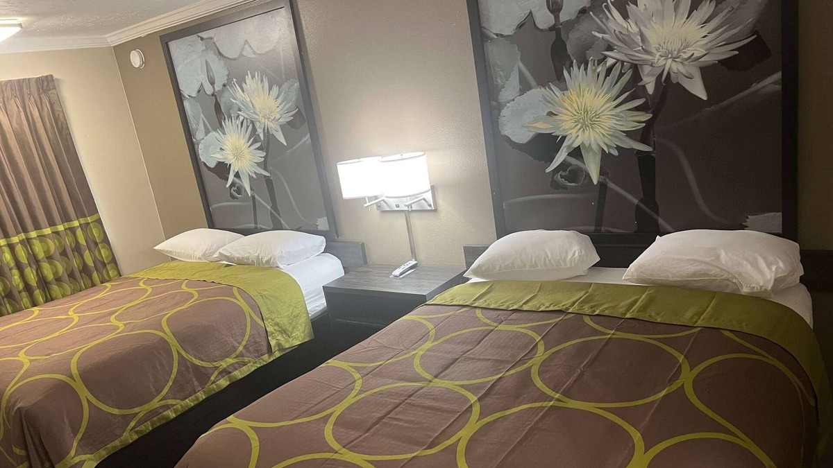 Picayune Hotel | Super 8 by Wyndham Picayune