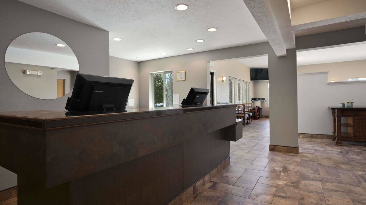 Pocatello Hotel | Super 8 by Wyndham Pocatello