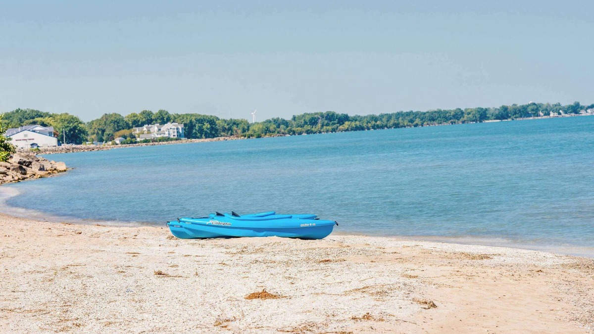 Port Clinton Hotel | Super 8 by Wyndham Port Clinton
